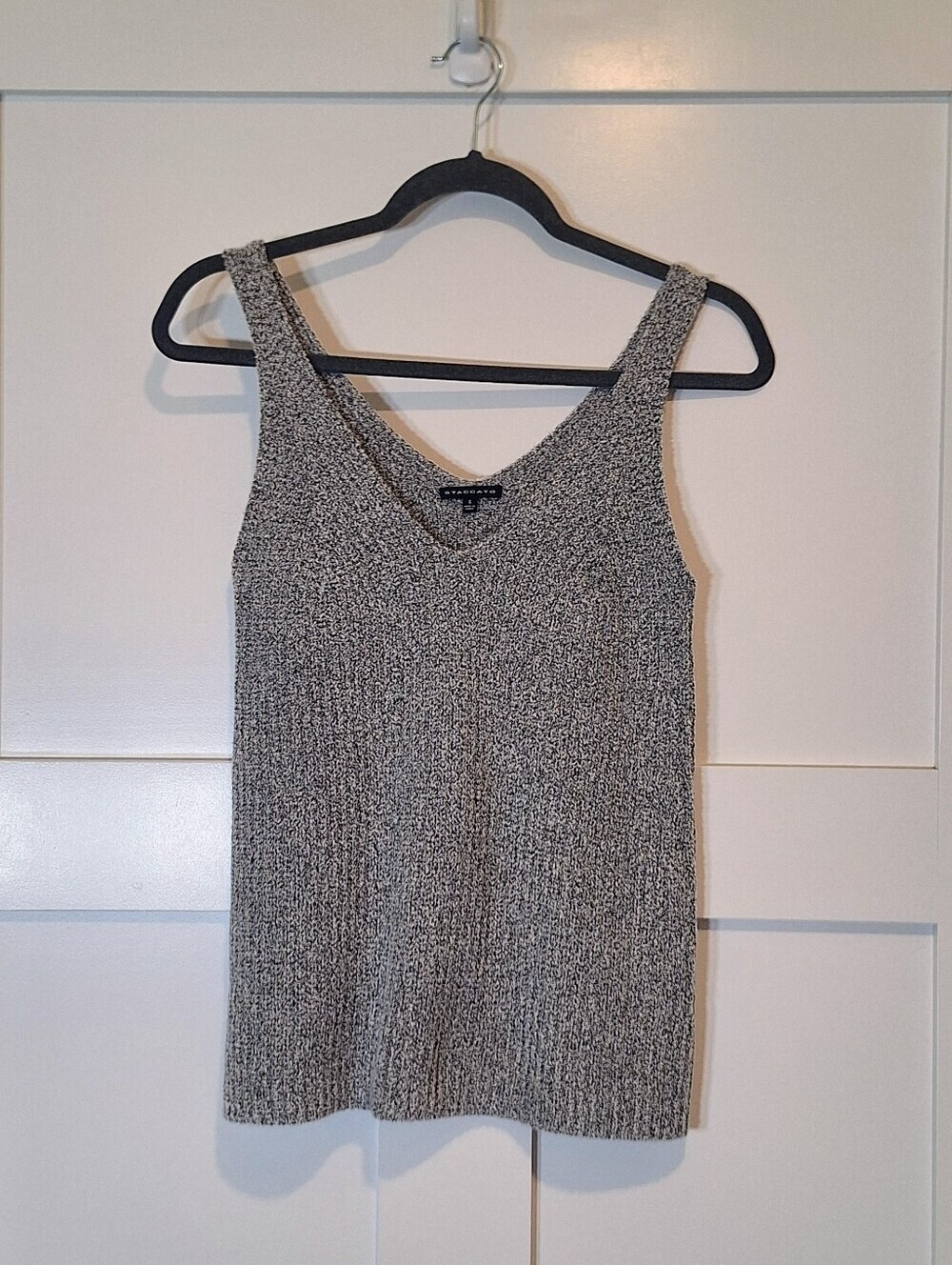 Staccato Knit Sleeveless Tank Sweater Stretch V Neck Peppered Gray Small